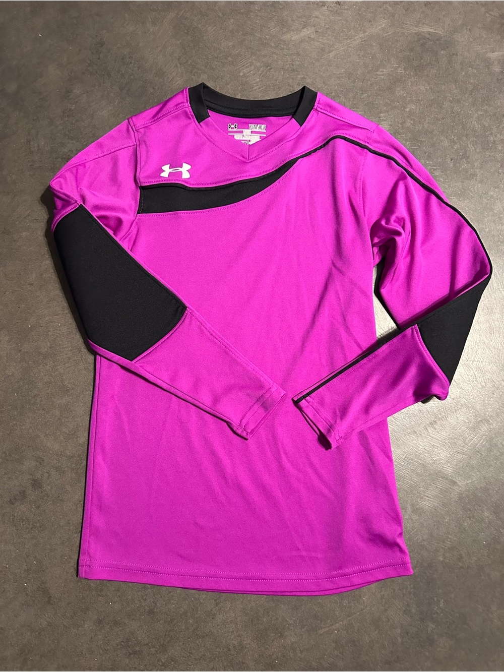 Under Armour girls Long Sleeve Active Shirt with Padded Elbows size S